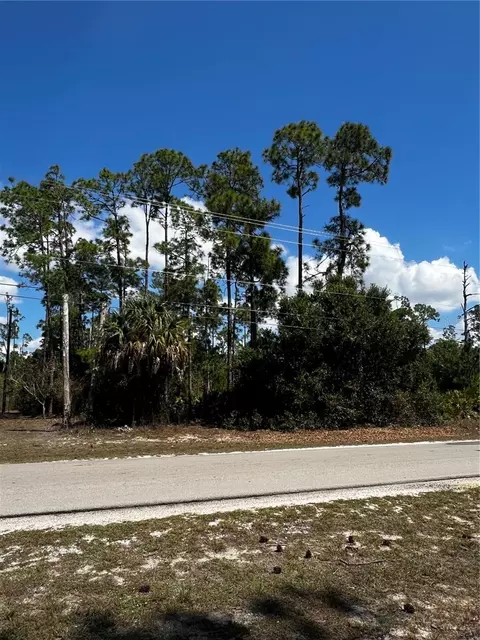 4105 E 10th St, Lehigh Acres, FL 33972
