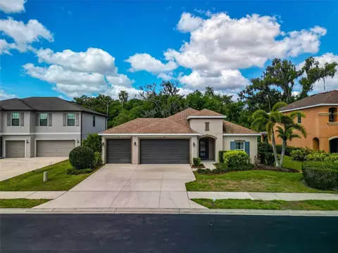 6107 Horse Mill Pl, Palmetto, FL 34221