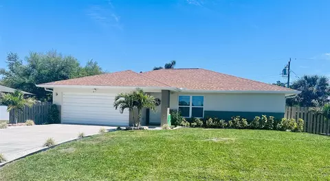 1045 Cumberland Rd, Venice, FL 34293