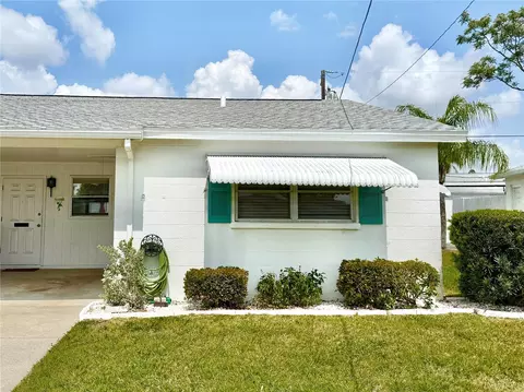 2217 Hopkins Dr W, Bradenton, FL 34207