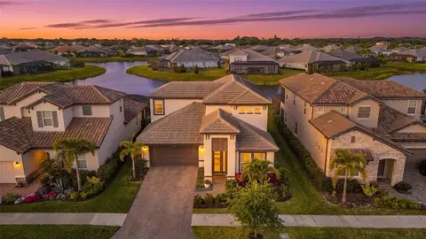 4762 Antrim Dr, Sarasota, FL 34240