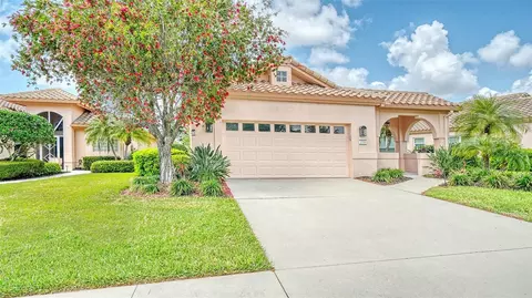3799 Mira Lago Dr, Sarasota, FL 34238