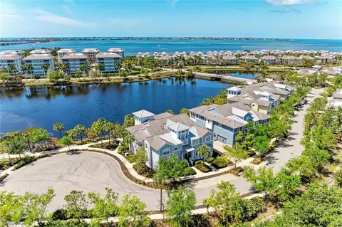 348 Sapphire Lake Dr #101, Bradenton, FL 34209