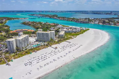 230 Sands Point Rd #3703, Longboat Key, FL 34228