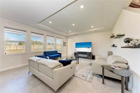 Living - 5336 Grove Mill Loop, Bradenton, FL 34211 photo 1 of 5