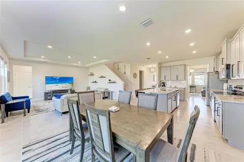 Dining - 5336 Grove Mill Loop, Bradenton, FL 34211 photo 3 of 3