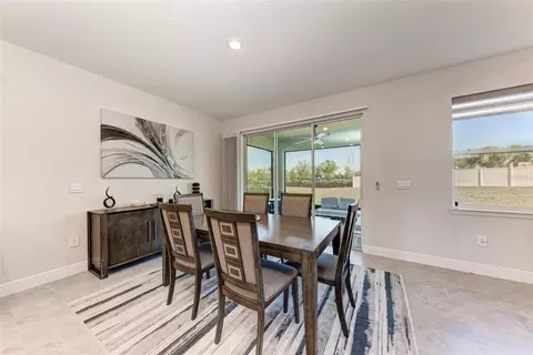Dining - 5336 Grove Mill Loop, Bradenton, FL 34211 photo 2 of 3