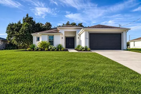 3035 Brewster Rd, North Port, FL 34288