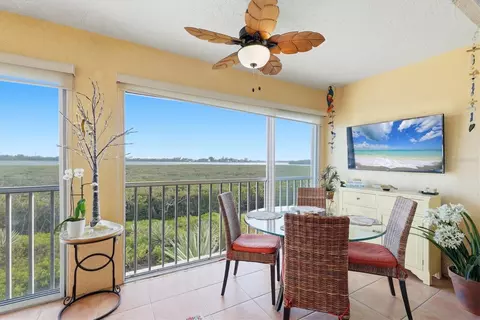 1323 Perico Point Cir #107, Bradenton, FL 34209