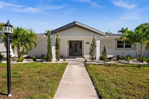 625 W Olympia Ave, Punta Gorda, FL 33950