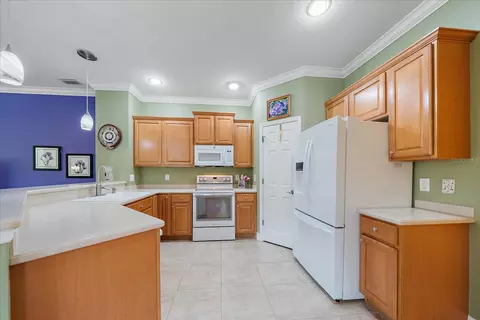 Kitchen - 11547 52nd Ct E, Parrish, FL 34219 photo 2 of 3