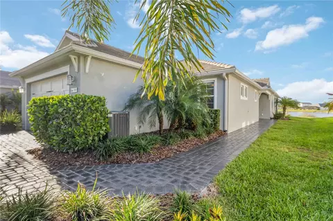993 Crosswind Ave, Sarasota, FL 34240