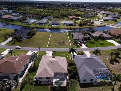 134 White Marsh Ln, Rotonda West, FL 33947