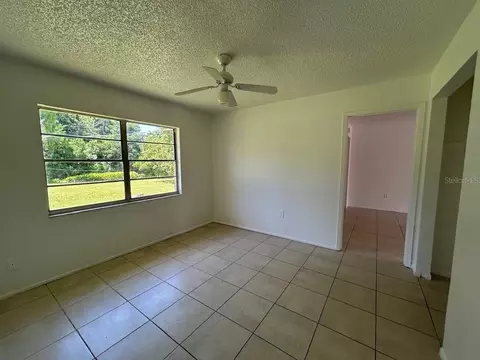 Living - 1031 30th Ave E, Bradenton, FL 34208 photo 3 of 7