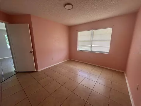 Bedroom - 1031 30th Ave E, Bradenton, FL 34208 photo 3 of 6