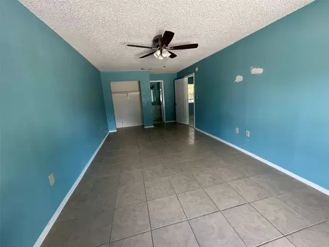 Bedroom - 1031 30th Ave E, Bradenton, FL 34208 photo 6 of 6