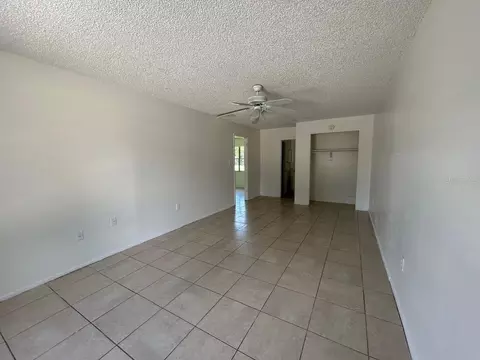 Living - 1031 30th Ave E, Bradenton, FL 34208 photo 5 of 7