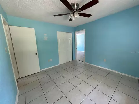 Bedroom - 1031 30th Ave E, Bradenton, FL 34208 photo 4 of 6