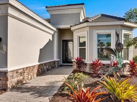 Exterior - 14958 Contenta Loop, Bradenton, FL 34211 photo 3 of 10