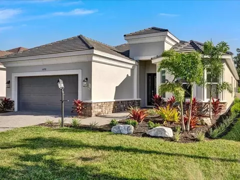 Exterior - 14958 Contenta Loop, Bradenton, FL 34211 photo 2 of 10