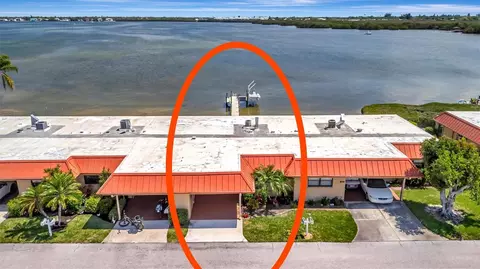 3863 Catalina Dr, Bradenton, FL 34210