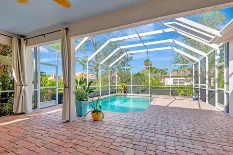 Exterior - 7344 Arrowhead Run, Lakewood Ranch, FL 34202 photo 3 of 4