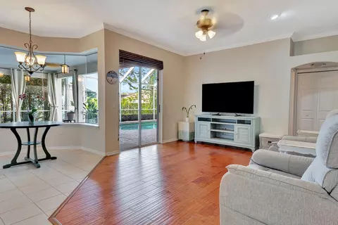 Living - 7344 Arrowhead Run, Lakewood Ranch, FL 34202 photo 1 of 2