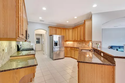 Kitchen - 7344 Arrowhead Run, Lakewood Ranch, FL 34202 photo 1 of 2