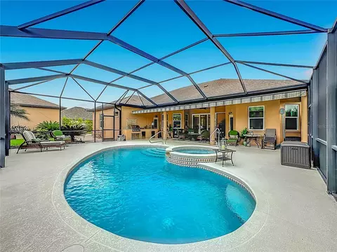 Exterior - 15315 37th Ct E, Parrish, FL 34219 photo 9 of 18