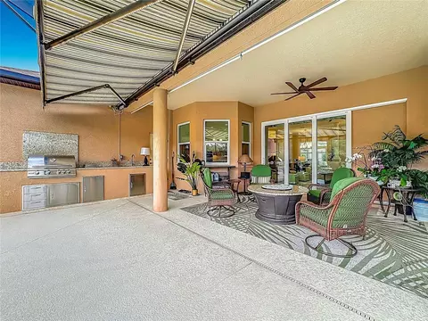 Exterior - 15315 37th Ct E, Parrish, FL 34219 photo 6 of 18