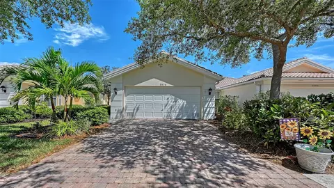 5579 Modena Pl, Sarasota, FL 34238