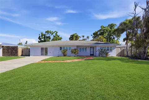 2311 Sunnyside Pl, Sarasota, FL 34239