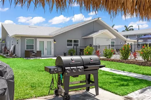 Exterior - 12200 Shoreview Dr, Cape Coral, FL 33993 photo 14 of 30