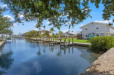 Exterior - 12200 Shoreview Dr, Cape Coral, FL 33993 photo 7 of 30