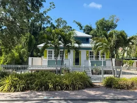 1207 13th Ave W, Bradenton, FL 34205