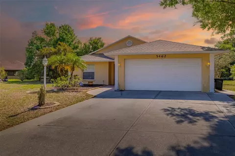 5462 Cynthia Ln, Sarasota, FL 34235