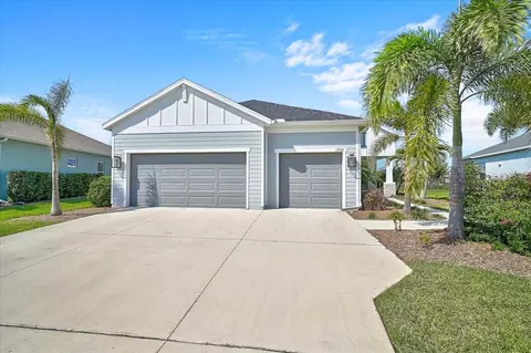 13716 Old Creek Ct, Parrish, FL 34219