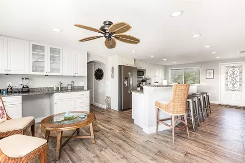 Kitchen - 3811 101st St W, Bradenton, FL 34210 photo 2 of 2
