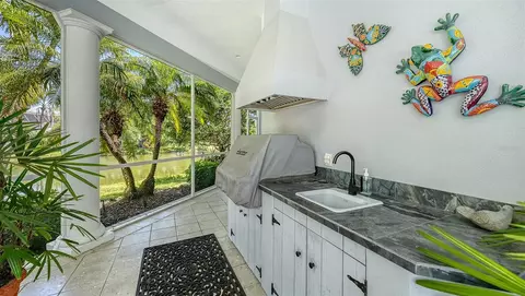 Exterior - 449 Webbs Cv, Osprey, FL 34229 photo 4 of 16