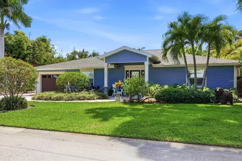 1880 Loma Linda St, Sarasota, FL 34239