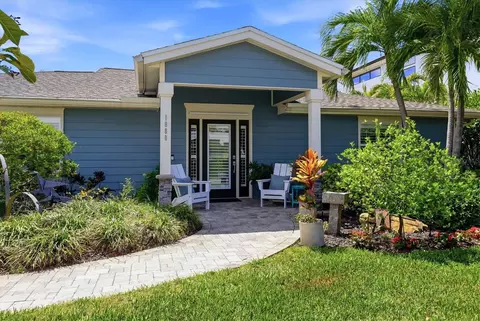 1880 Loma Linda St, Sarasota, FL 34239