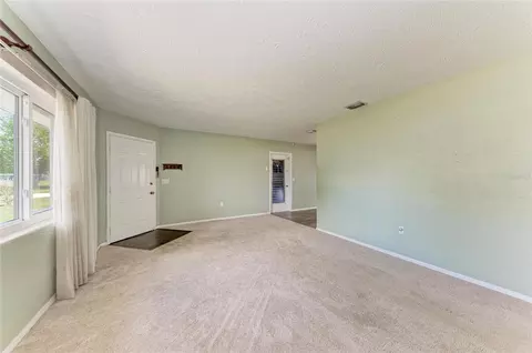 Living - 2811 33rd Ave W, Bradenton, FL 34205 photo 5 of 8
