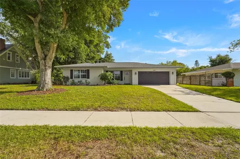 7746 Westmoreland Dr, Sarasota, FL 34243