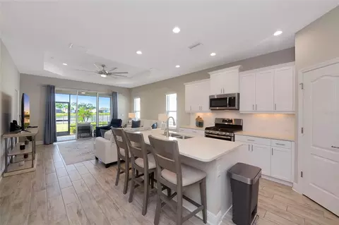 Kitchen - 4815 Deep Creek Ter, Parrish, FL 34219 photo 6 of 6
