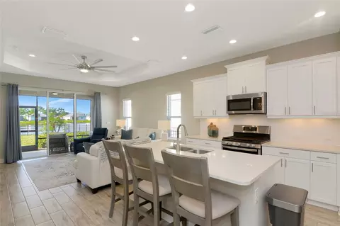 Kitchen - 4815 Deep Creek Ter, Parrish, FL 34219 photo 2 of 6