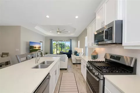 Kitchen - 4815 Deep Creek Ter, Parrish, FL 34219 photo 1 of 6