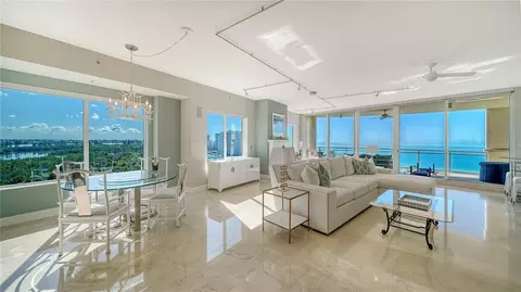 1300 Benjamin Franklin Dr #701, Sarasota, FL 34236
