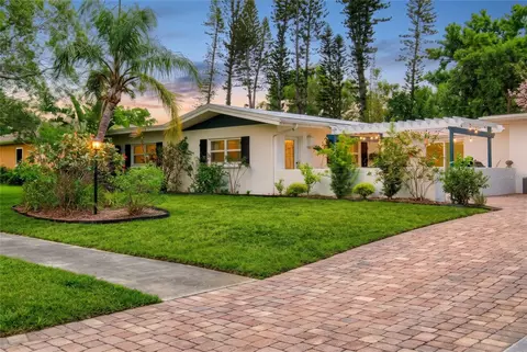 214 Gaines Ave, Sarasota, FL 34243