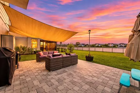 Exterior - 11016 Daybreak Gln, Parrish, FL 34219 photo 5 of 8