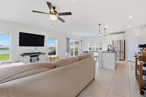 Entry Way - 11016 Daybreak Gln, Parrish, FL 34219 photo 3 of 6
